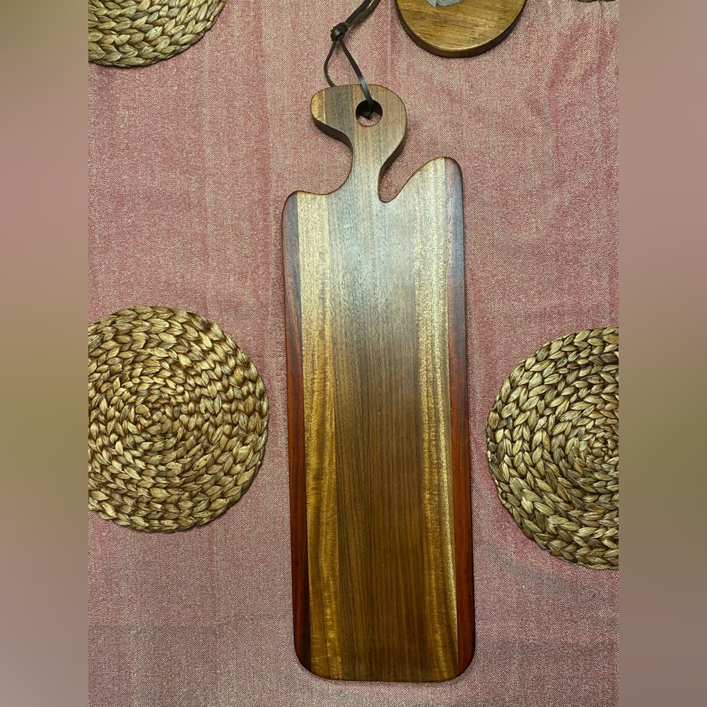 HAND MADE ITEMS - SELLING FOR FAMILY TRYING TO PAY FOR CANCER TREATMENTS.
